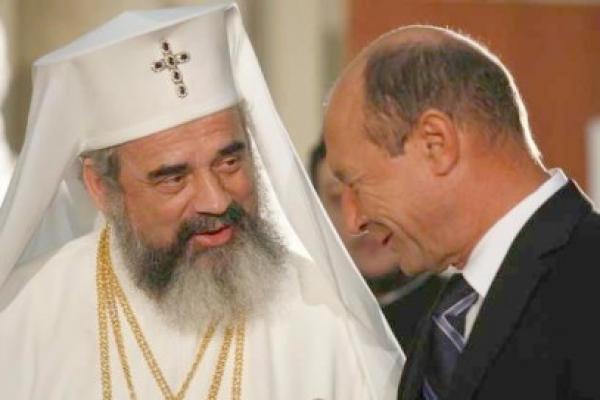 Băsescu l-a felicitat pe Patriarhul Daniel la 5 ani de la întronizare